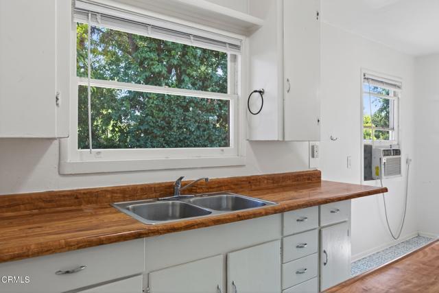 1211 Cruzero Street, Ojai CA: https://media.crmls.org/mediaz/f30ff484-cc6d-4bd6-a7b3-444819ef6b15.jpg