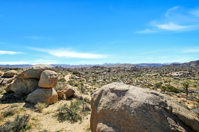 1 Dragonfly Lane, Pioneertown CA: https://media.crmls.org/mediaz/f31053e5-3f4f-4c64-b5e1-c13cc86ddc8c.jpg