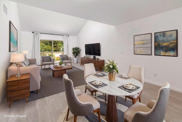 Detail Gallery Image 2 of 31 For 10276 Caminito Covewood, San Diego,  CA 92131 - 2 Beds | 2 Baths