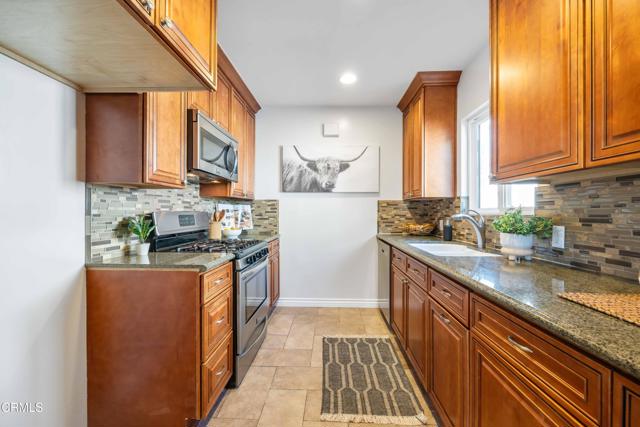 Detail Gallery Image 11 of 39 For 10051 Breidt Ave, Tujunga,  CA 91042 - 3 Beds | 1 Baths