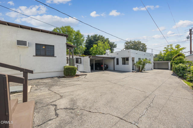 1430 Pepper Drive, Pasadena CA: https://media.crmls.org/mediaz/f310a601-1880-4d7b-bb0c-050c1d3d74f1.jpg