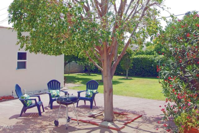 1255 N Dominion Avenue, Pasadena CA: https://media.crmls.org/mediaz/f310ebfc-f0a7-43fe-aa9f-c3ef008dfd25.jpg