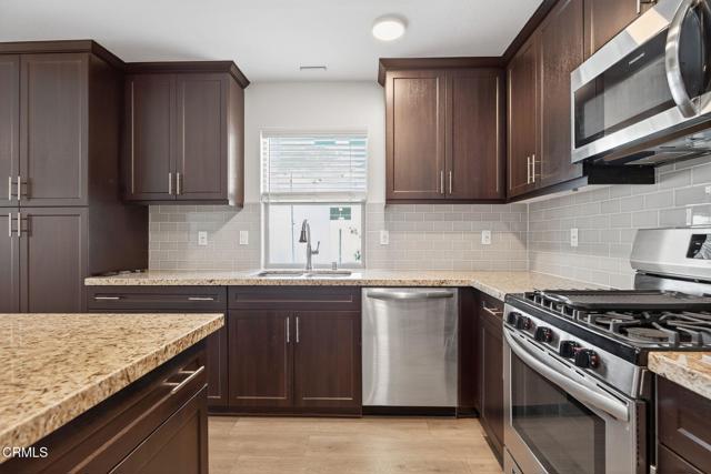 100 Main Street, Piru CA: https://media.crmls.org/mediaz/f312048d-05a4-481c-97de-834b89ebb13f.jpg