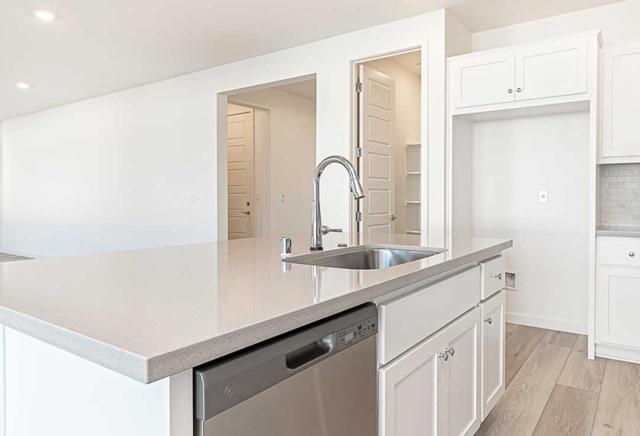 3060 Benitti Street, Lathrop CA: https://media.crmls.org/mediaz/f3121a2b-63b2-42bc-a105-eba2eb671bfb.jpg
