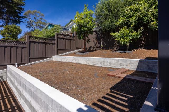 Image 21 of 22 For 523 The Alameda