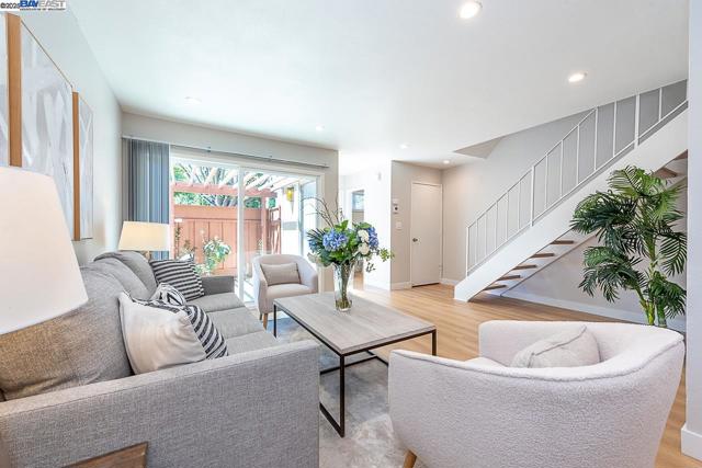 4562 Deerfield Ter, Fremont CA: https://media.crmls.org/mediaz/f3134615-1ca7-407a-aa3c-49423d59d277.jpg