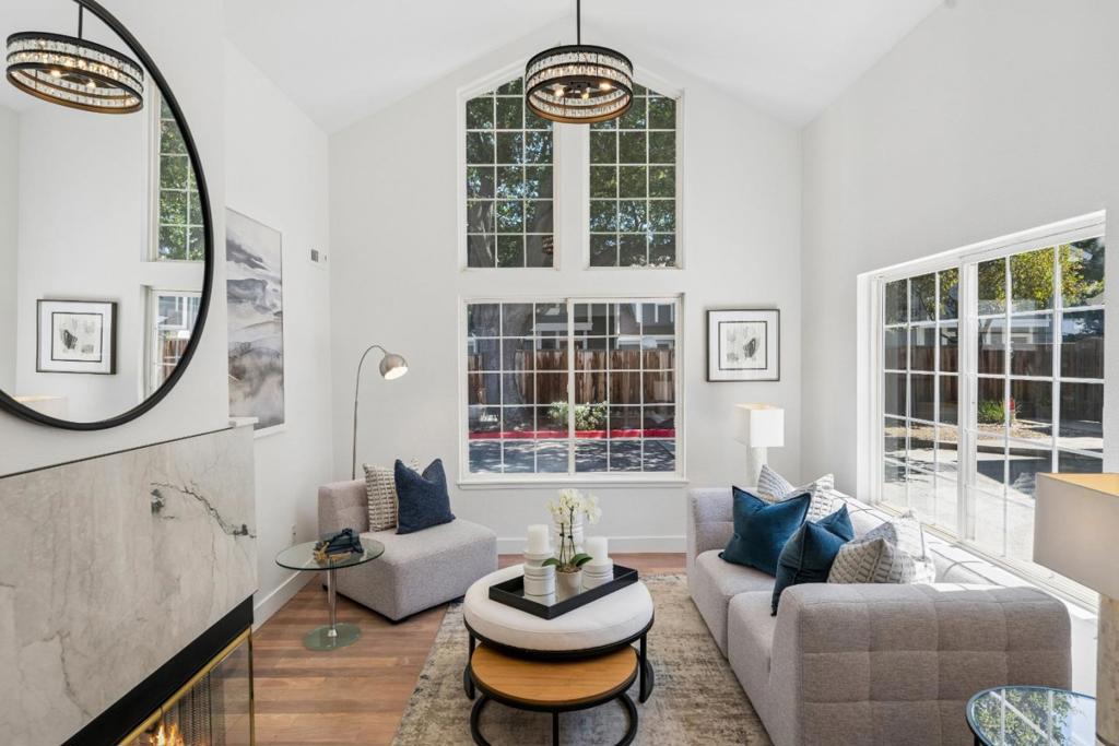 1005 Live Oak Terrace