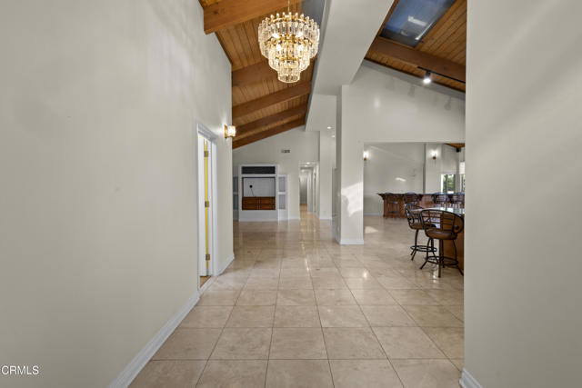 590 Alosta Drive, Camarillo CA: https://media.crmls.org/mediaz/f3147786-9713-4b5d-83a5-ff2501e7c773.jpg