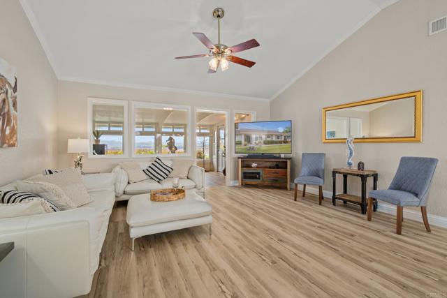 Detail Gallery Image 1 of 1 For 3660 Vista Campana #30,  Oceanside,  CA 92057 - 2 Beds | 2 Baths