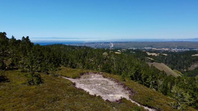 2 Monterra Ranch, Monterey CA: https://media.crmls.org/mediaz/f3150be9-b48e-44df-8239-bf292d5ba3c1.jpg