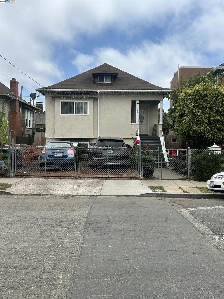1530 40th Ave
