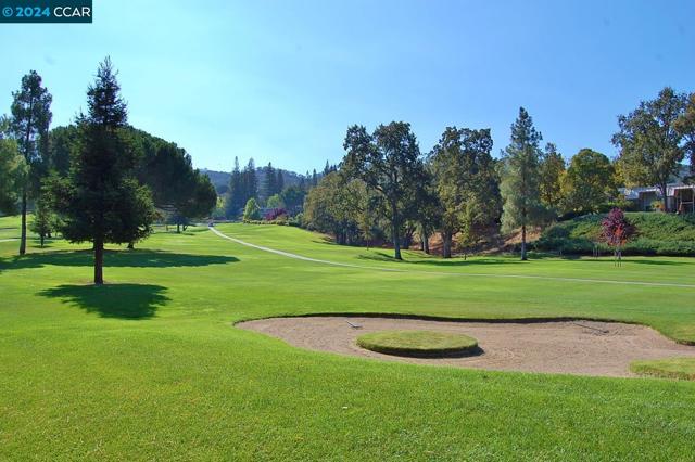 2748 Tice Creek Dr, Walnut Creek CA: https://media.crmls.org/mediaz/f315742f-c44e-42f0-b63d-4dbfec580c0e.jpg