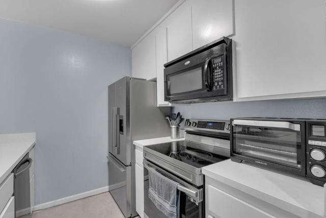 701 Shelter Creek Ln Lane, San Bruno, California 94066, 1 Bedroom Bedrooms, ,1 BathroomBathrooms,Condominium,For Sale,Shelter Creek Ln,ML81996158