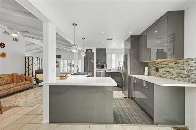 73974 Zircon W Circle, Palm Desert CA: https://media.crmls.org/mediaz/f315bdea-7d7d-43d3-879a-020ccee3e07e.jpg