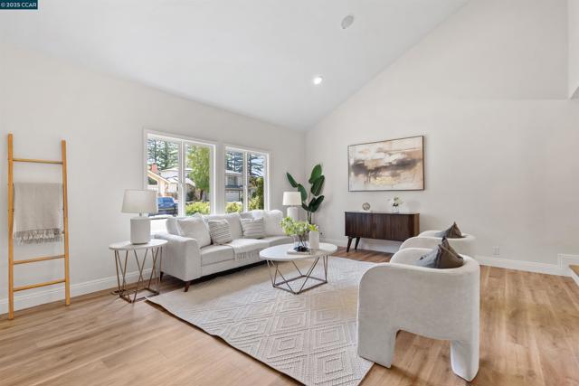 410 Hampton Court, San Ramon CA: https://media.crmls.org/mediaz/f316ad8b-0cf3-49ea-b7cc-785b05a4ec2d.jpg