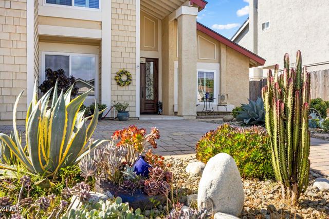 Detail Gallery Image 4 of 48 For 9542 Halifax St, Ventura,  CA 93004 - 5 Beds | 3 Baths