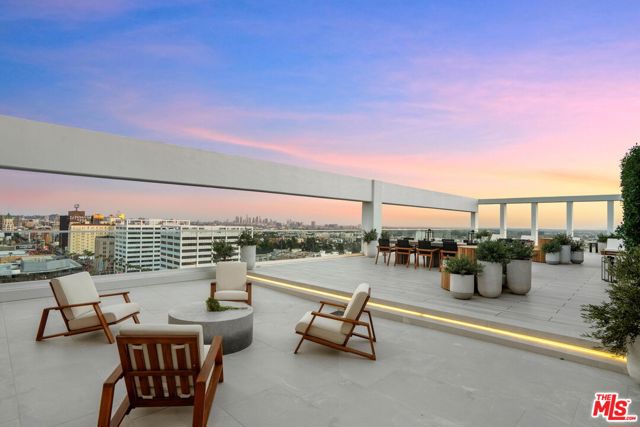 Image 3 for 7135 Hollywood Blvd #Penthouse E, Los Angeles, CA 90046