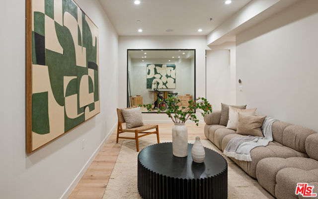 615 23rd Street, Santa Monica CA: https://media.crmls.org/mediaz/f3183a81-14c2-4ce4-ae0f-d17f623c4118.jpg