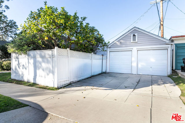 500 North Windsor Boulevard photo 16