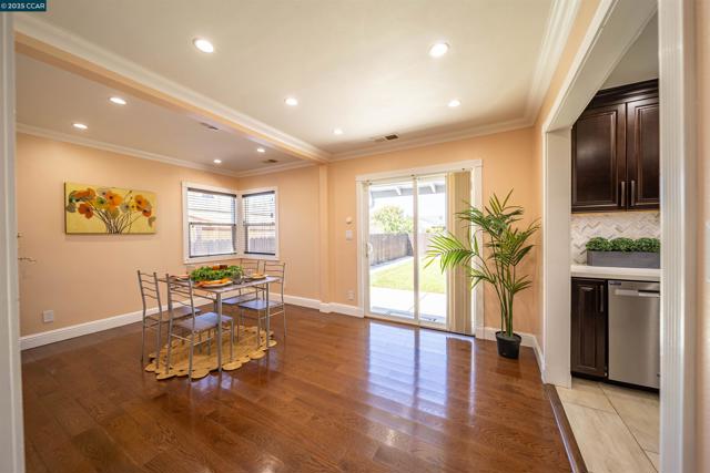 2421 Lincoln Ave, Richmond CA: https://media.crmls.org/mediaz/f3190a04-fe50-4a1b-ba31-6a67831e3331.jpg