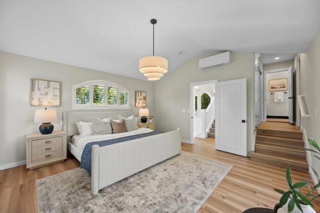 3554 Oak Knoll Drive, Redwood City CA: https://media.crmls.org/mediaz/f319e7da-746b-4578-bf32-9728a968da80.jpg