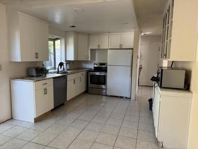 1599 Clampett Way, San Jose CA: https://media.crmls.org/mediaz/f319fc75-8b9e-4c29-b1a2-14240c939078.jpg