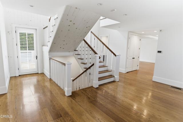 5 Bed Home for Sale in Los Angeles, California