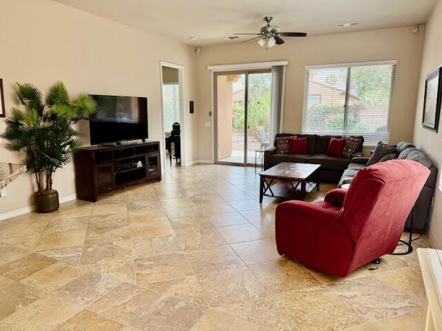 81665 Avenida Alturas, Indio CA: https://media.crmls.org/mediaz/f31b8dab-71c1-410b-a723-193c45b9a854.jpg