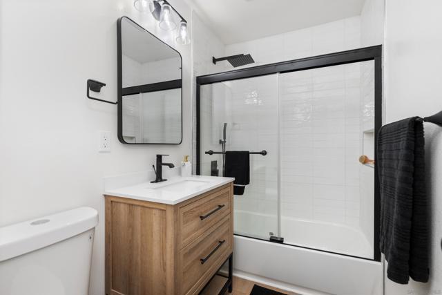 Image 16 of 28 For 3988 Ashford St