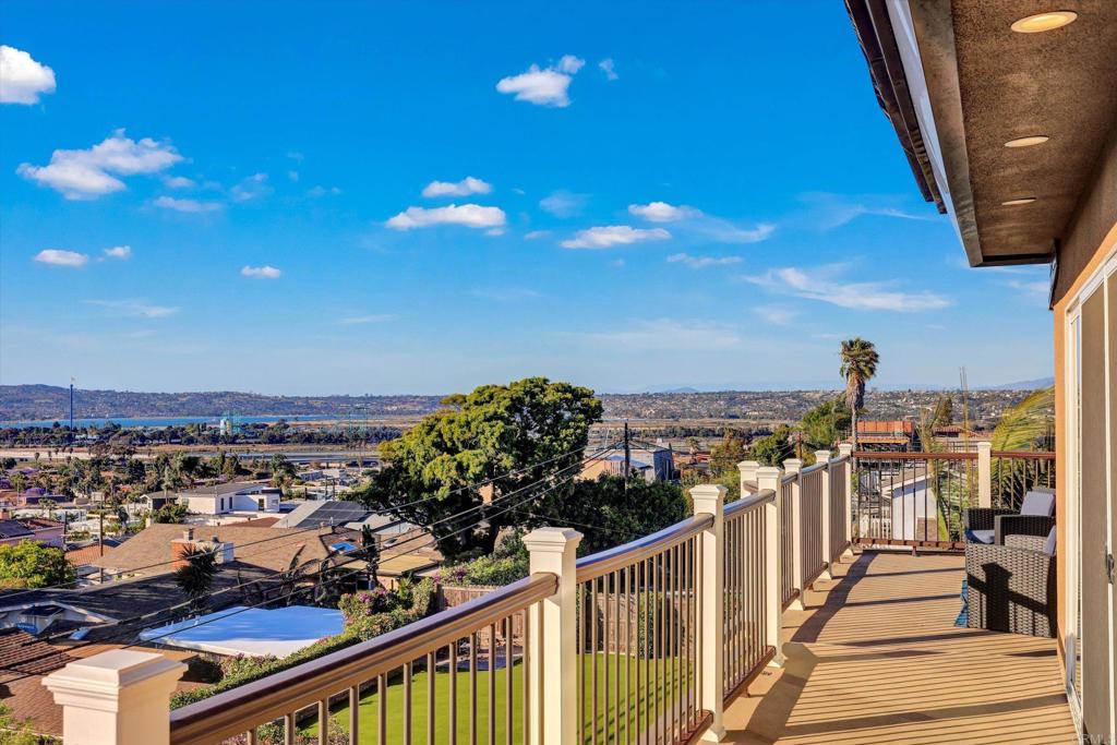2812 Poinsettia Drive - photo 2