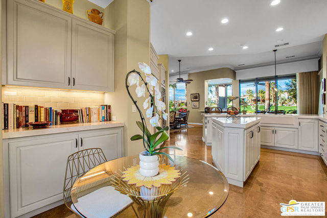 76434 Via Uzzano, Indian Wells CA: https://media.crmls.org/mediaz/f31c6a96-9116-4999-812f-d0d1935a0e09.jpg
