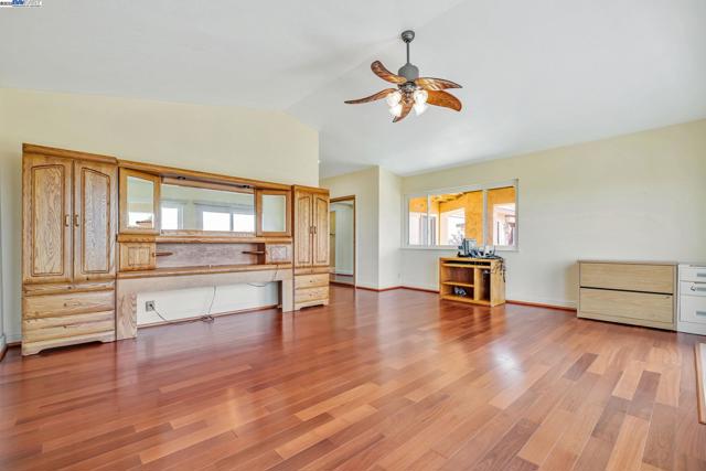41794 Vargas Rd, Fremont CA: https://media.crmls.org/mediaz/f31e2ab8-f00f-48c1-bd2e-98177ab3d479.jpg