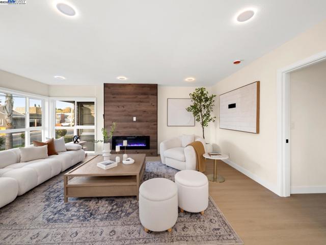 1607 Ward St, Hayward CA: https://media.crmls.org/mediaz/f31e4179-9177-4c91-bbc1-deb5d241399c.jpg