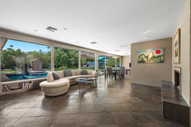 1175 E Cactus Road, Palm Springs CA: https://media.crmls.org/mediaz/f31f89ad-db60-4f47-b621-5e55ecc26274.jpg