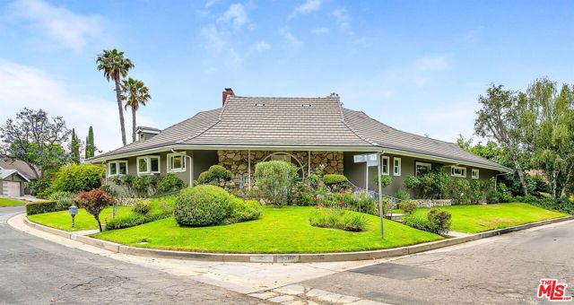 3389 Wrightview Place, Studio City, California 91604, 3 Bedrooms Bedrooms, ,2 BathroomsBathrooms,Single Family Residence,For Sale,Wrightview,24414343
