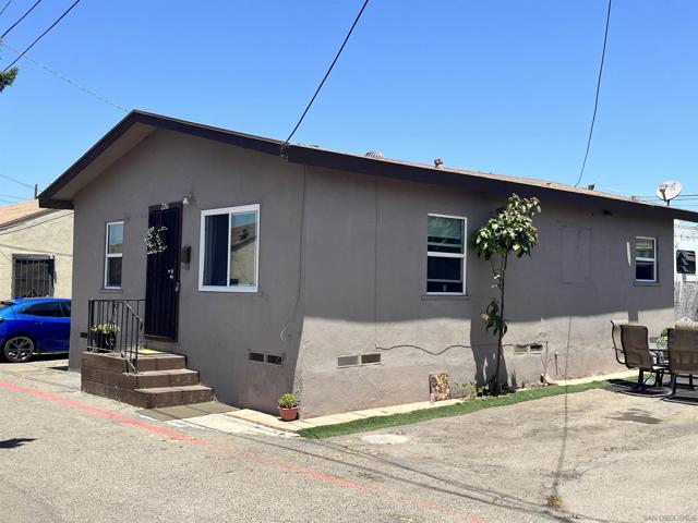 2264 Smythe Ave, San Ysidro, California 92173, ,Multi-Family,For Sale,Smythe Ave,240015121SD