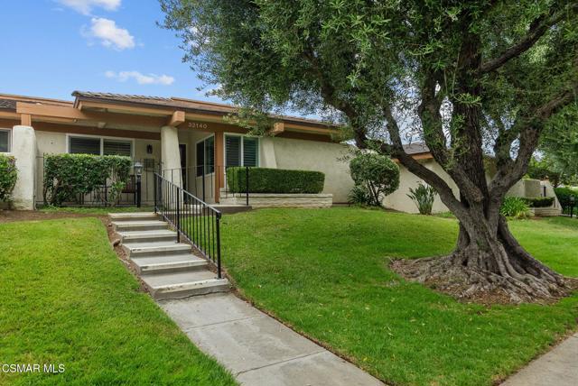 32140 Watergate Road, Westlake Village CA: https://media.crmls.org/mediaz/f32115b0-b408-4b60-b95a-d0e0602edfb1.jpg