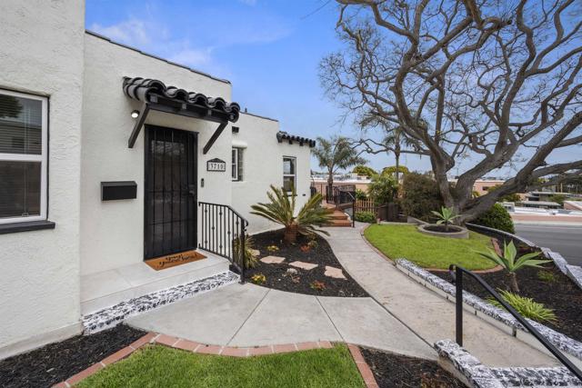 3710 Milan Street, Point Loma CA: https://media.crmls.org/mediaz/f321a7c6-a2d8-4856-b82e-d4a7bf37d849.jpg
