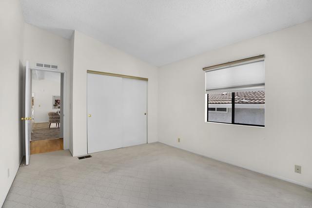 2010 W San Marcos Boulevard, San Marcos CA: https://media.crmls.org/mediaz/f321d3df-8906-4458-926f-c065fb672621.jpg