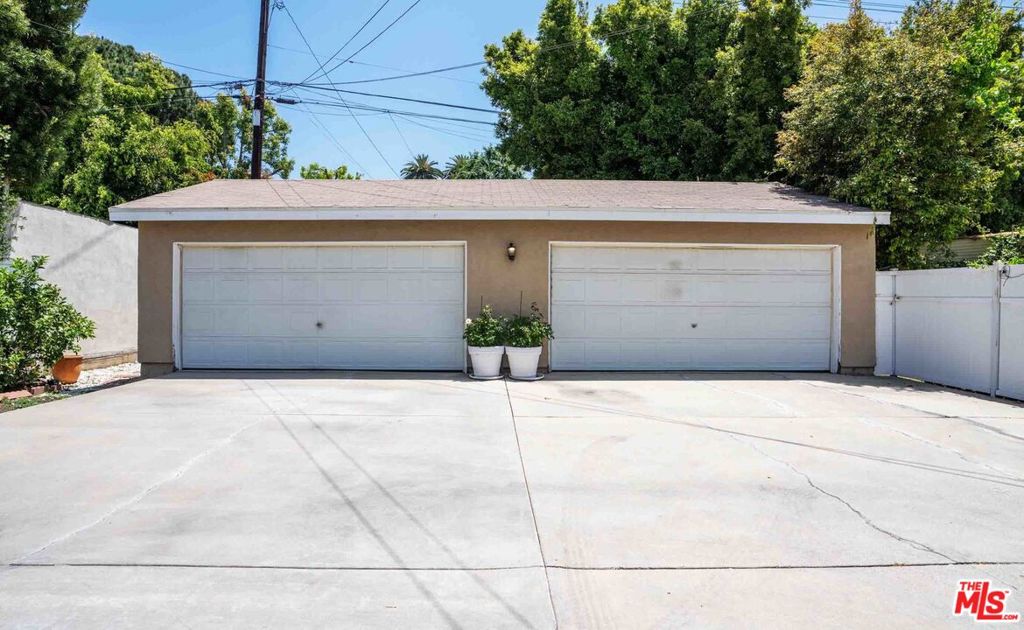 MLS #25530599 img 11