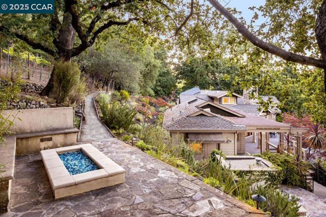 775 Kirkcrest Rd, Danville CA: https://media.crmls.org/mediaz/f3225a82-4c1d-4b67-af34-d467803bad1f.jpg
