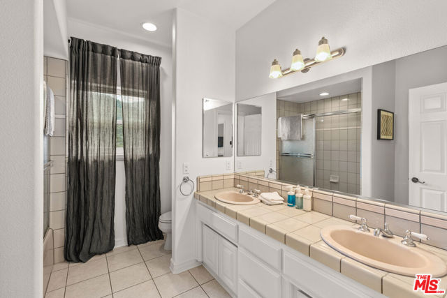 Image 49 of 59 For 28765 Pine Canyon Road