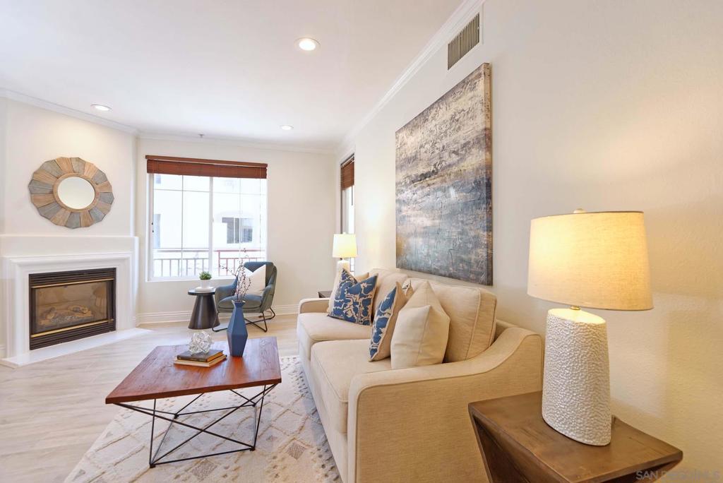 12376 Carmel Country Rd #204