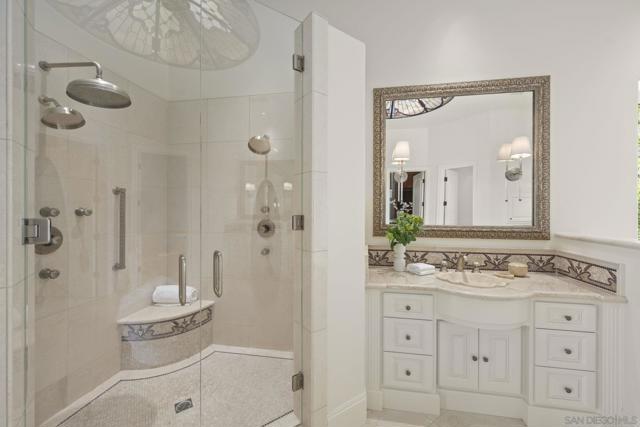 5980 Rancho Diegueno, Rancho Santa Fe CA: https://media.crmls.org/mediaz/f32364dc-f781-4f25-bae7-79001f74119e.jpg