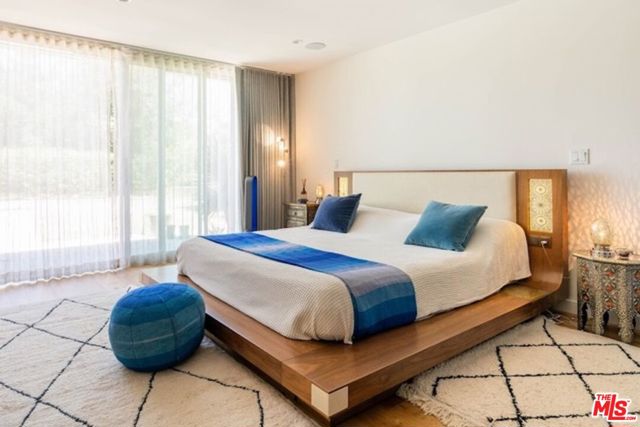 3112 Corda Drive, Los Angeles CA: https://media.crmls.org/mediaz/f323bf83-06b4-4d5d-912f-298d61817e79.jpg