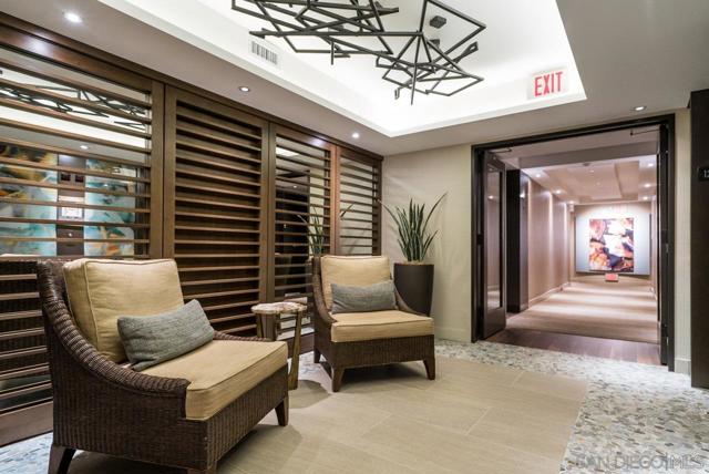 1750 Avenida del Mundo, Coronado CA: https://media.crmls.org/mediaz/f323d8e1-8196-40a5-b91a-40c18ac1dc67.jpg