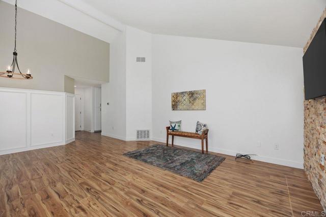 Detail Gallery Image 11 of 62 For 4706 Zamora Way, Oceanside,  CA 92056 - 2 Beds | 2 Baths