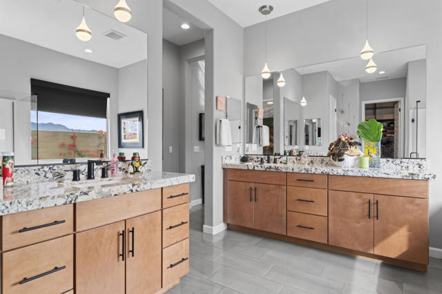 80 Zinfandel, Rancho Mirage CA: https://media.crmls.org/mediaz/f3272dce-1f0f-4ccf-a3a9-fcd92f575d76.jpg