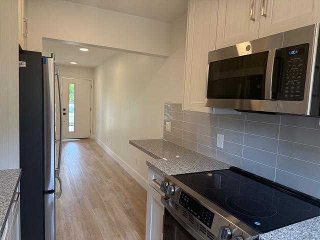 6051 La Jolla Hermosa Ave, La Jolla CA: https://media.crmls.org/mediaz/f3275775-5794-4003-84a2-0a9447e23e9a.jpg