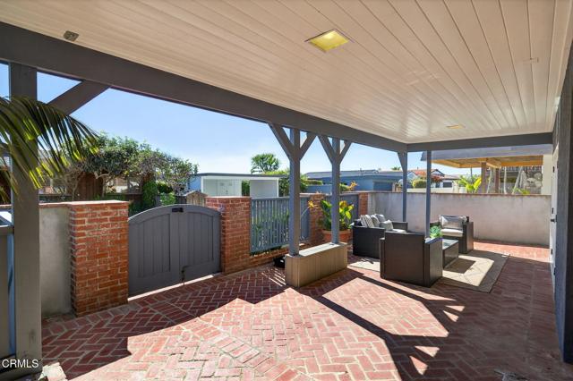 Detail Gallery Image 4 of 47 For 4229 Faria Rd, Ventura,  CA 93001 - 4 Beds | 2/1 Baths